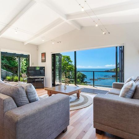 Beachfront Enclosure Bay - Waiheke Unlimited Oneroa Exterior photo