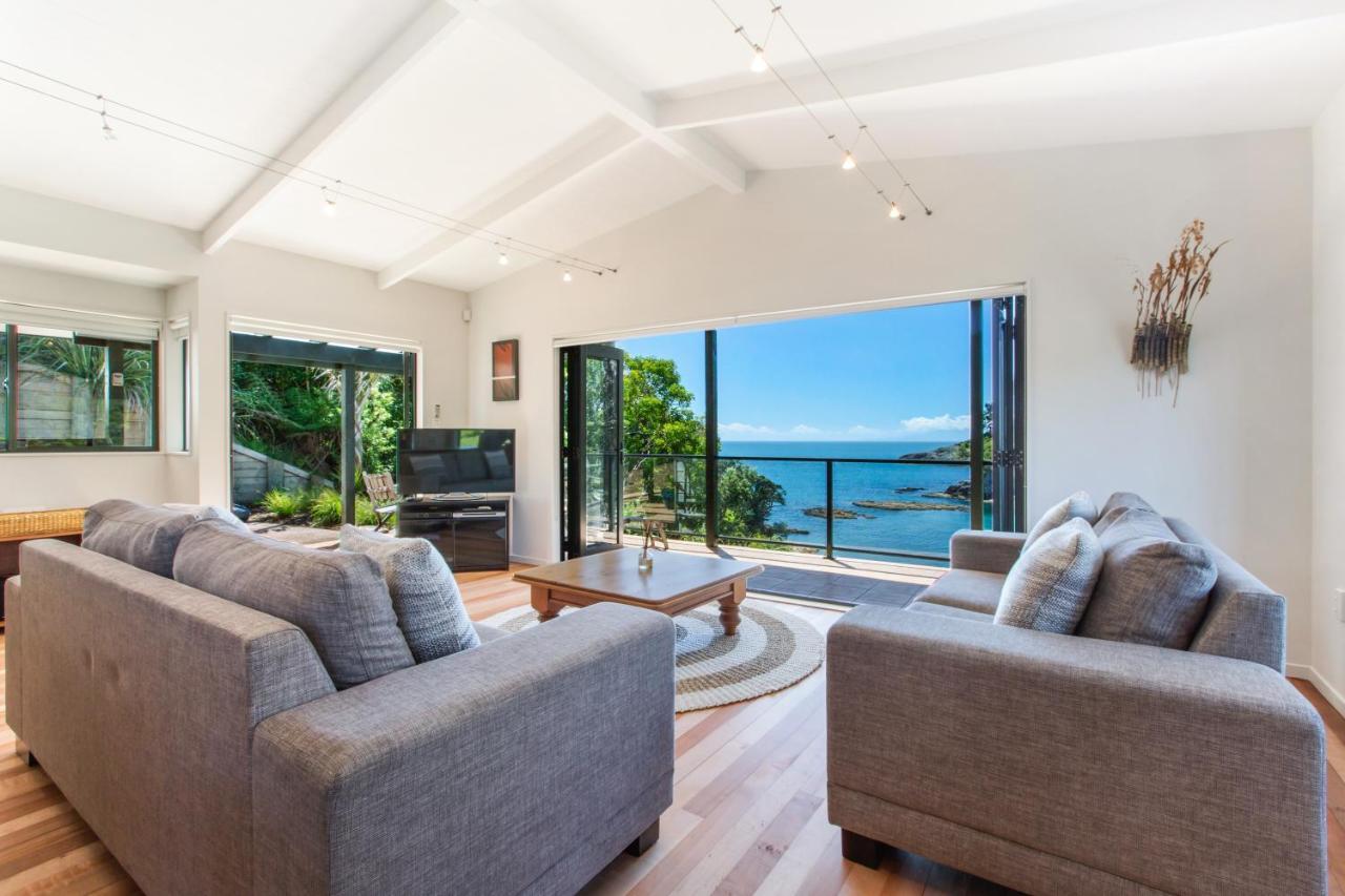 Beachfront Enclosure Bay - Waiheke Unlimited Oneroa Exterior photo